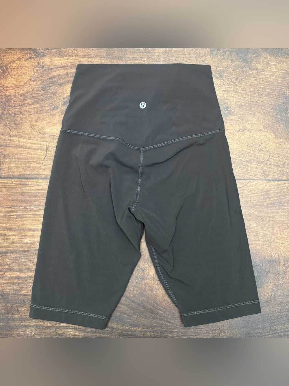 Lululemon Align Super High Rise Shorts 10" In Graphite Grey Size 6